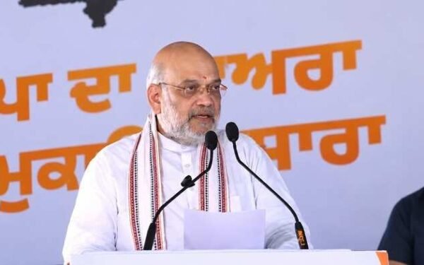 जालंधर में नशा मुक्त पंजाब यात्रा के समापन पर रैली को संबोधित करते अमित शाह