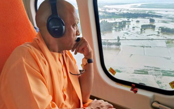 CM योगी ने फैजुल्लागंज से नैमिष तक बाढ़ प्रभावित क्षेत्र का हवाई सर्वेक्षण किया