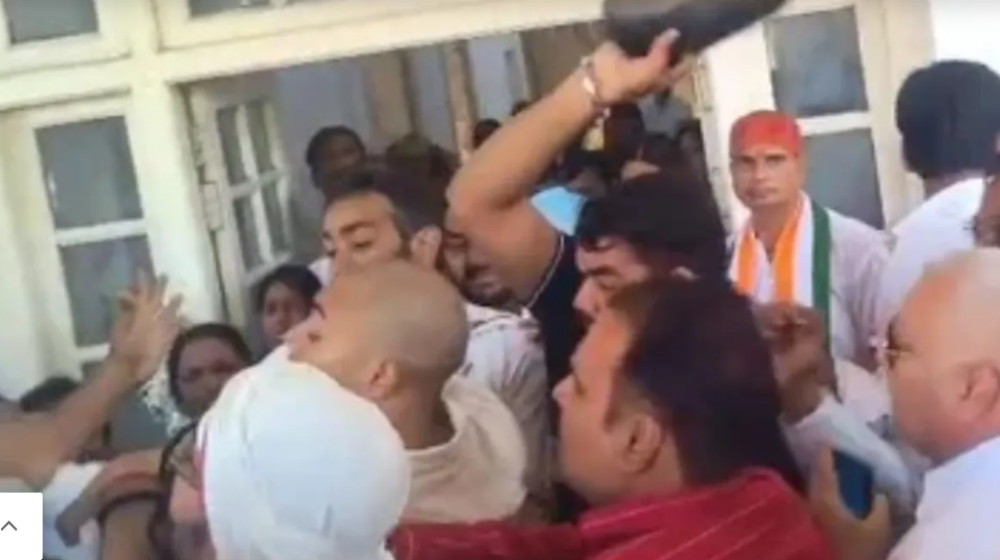 यूपी कांग्रेस मुख्यालय में हंगामा और अजय राय का विरोध