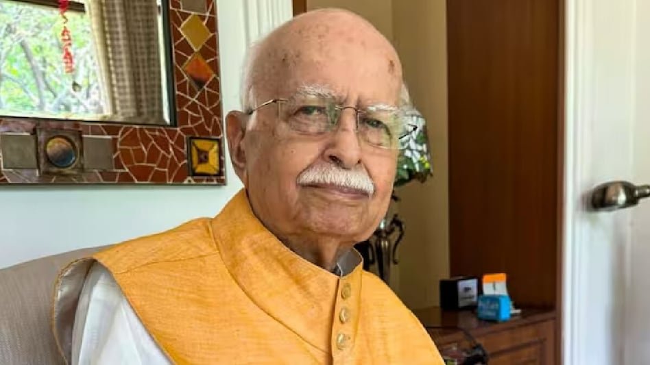 लालकृष्ण आडवाणी दिल्ली के अपोलो अस्पताल में भर्ती